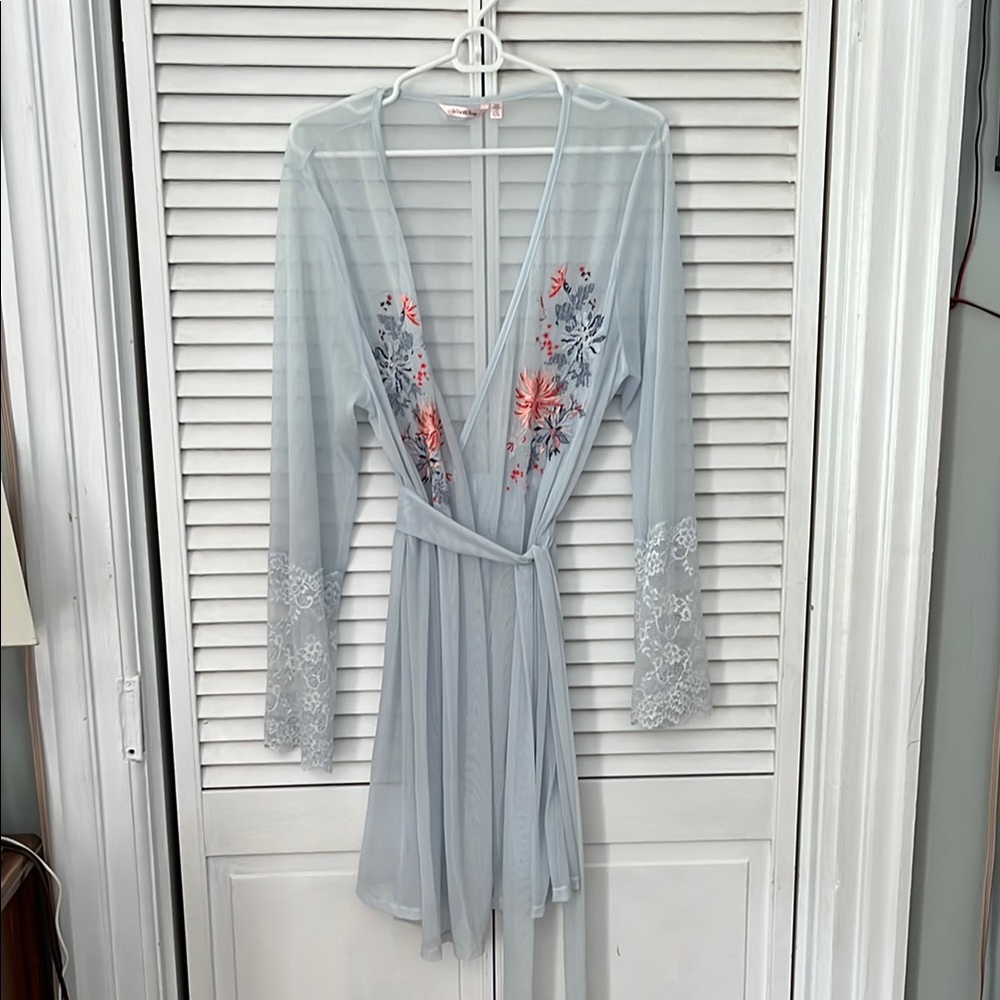 Victoria’s Secret Sheer Embroidered Robe with Floral Accents
